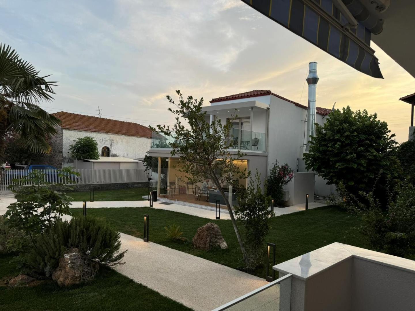 Studio Nikiti Beach Exterior photo